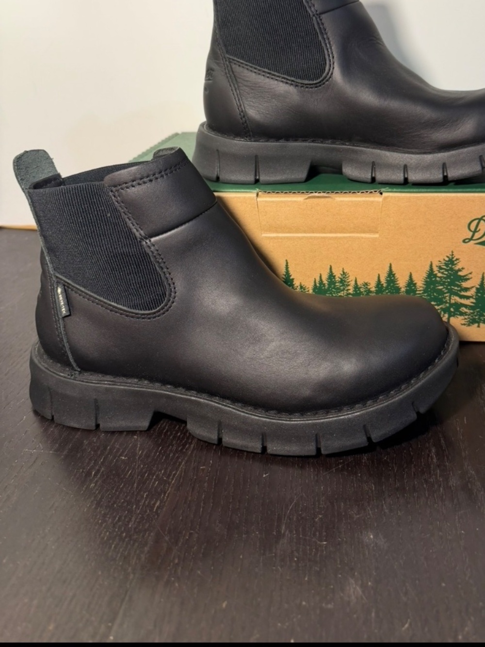 Danner Eastwood Chelsea Gortex Waterproof Boots Black Womans 8.5M